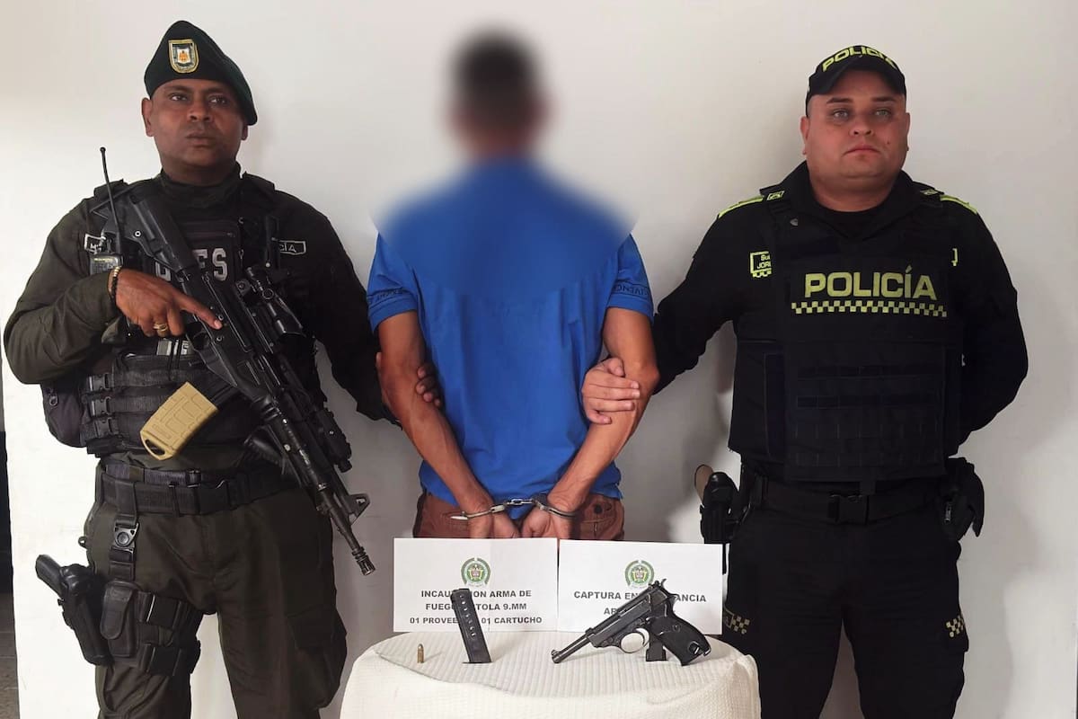 La captura se dio tras una persecución luego de reportes de disparos al aire.