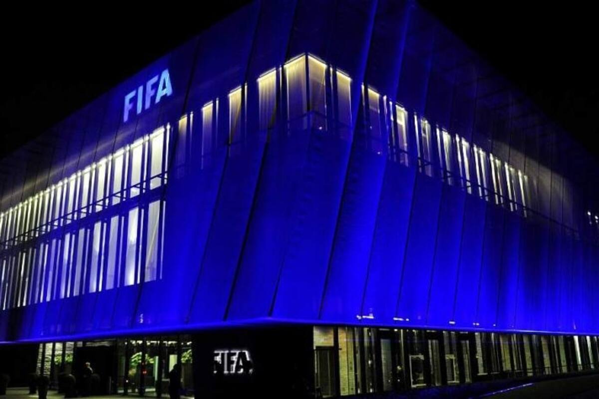 La dura sanción de la Fifa en contra de un equipo del fútbol profesional colombiano. (Foto: EFE / VANGUARDIA).