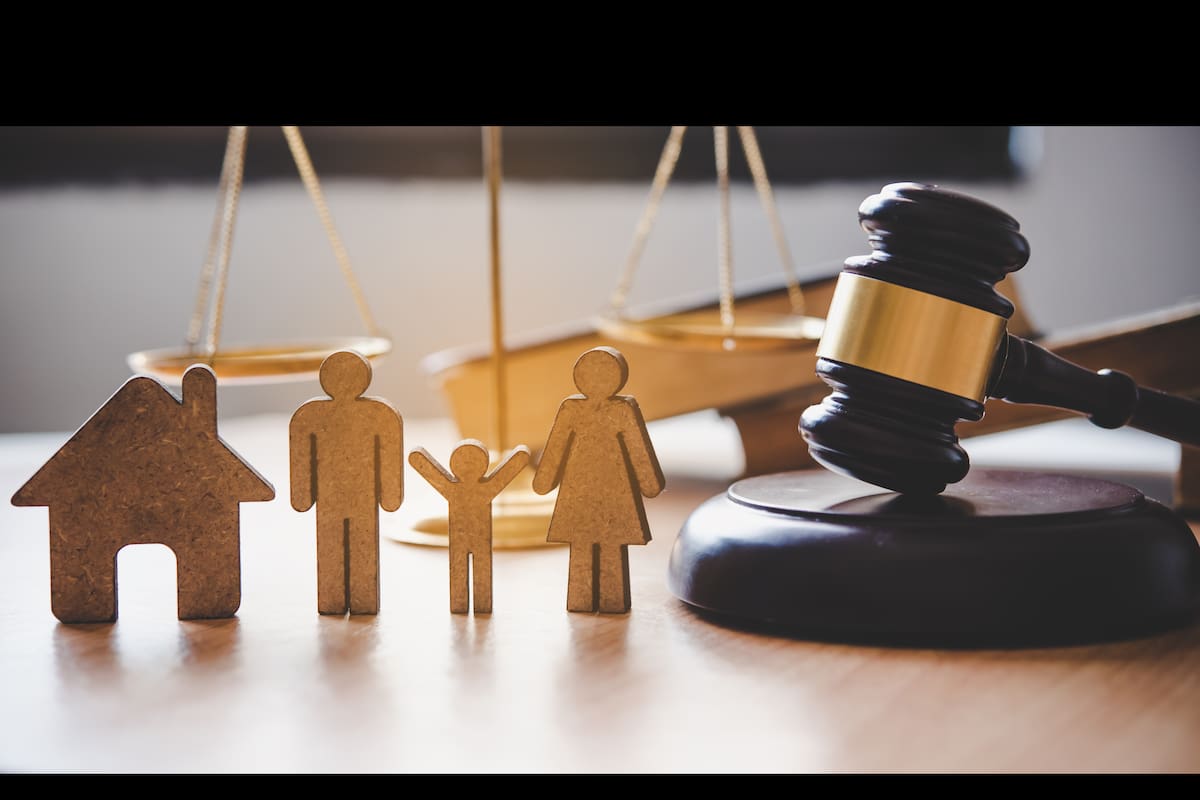 La falta de acuerdos legales puede poner en riesgo tu vivienda: los hijos de tu pareja podrían reclamarla.