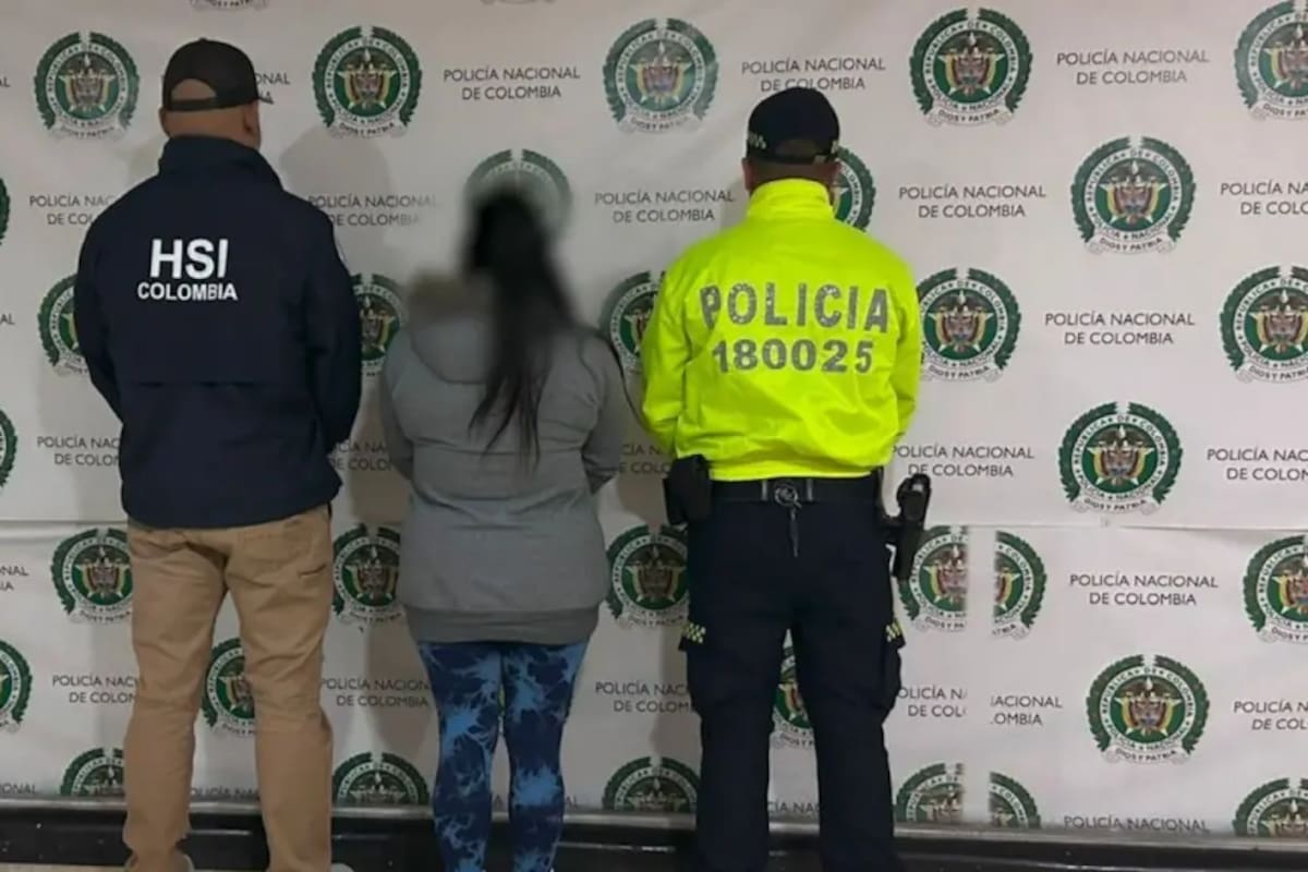 La Fiscalía y la Policía Nacional capturaron a cuatro personas acusadas de abuso y comercialización de material sexual infantil en varias ciudades del país.