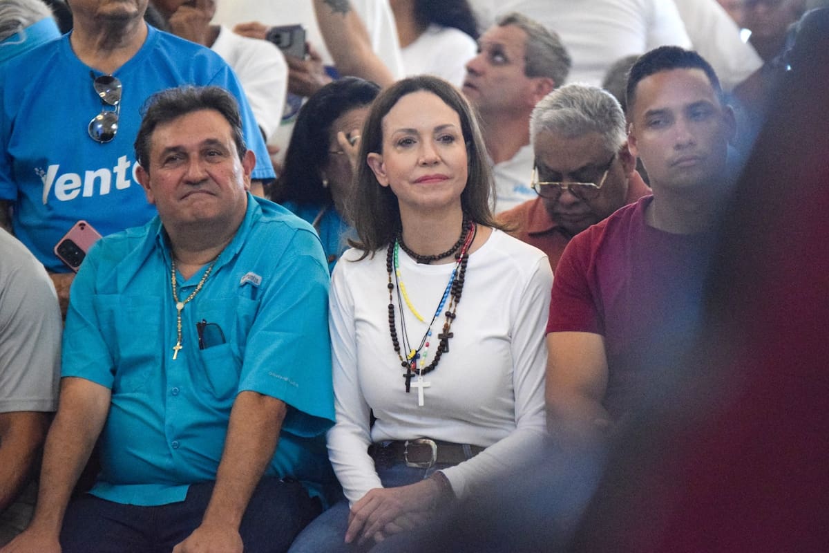 La líder opositora reapareció en una iglesia del estado Lara tras casi un año fuera del país. Foto: EFE.