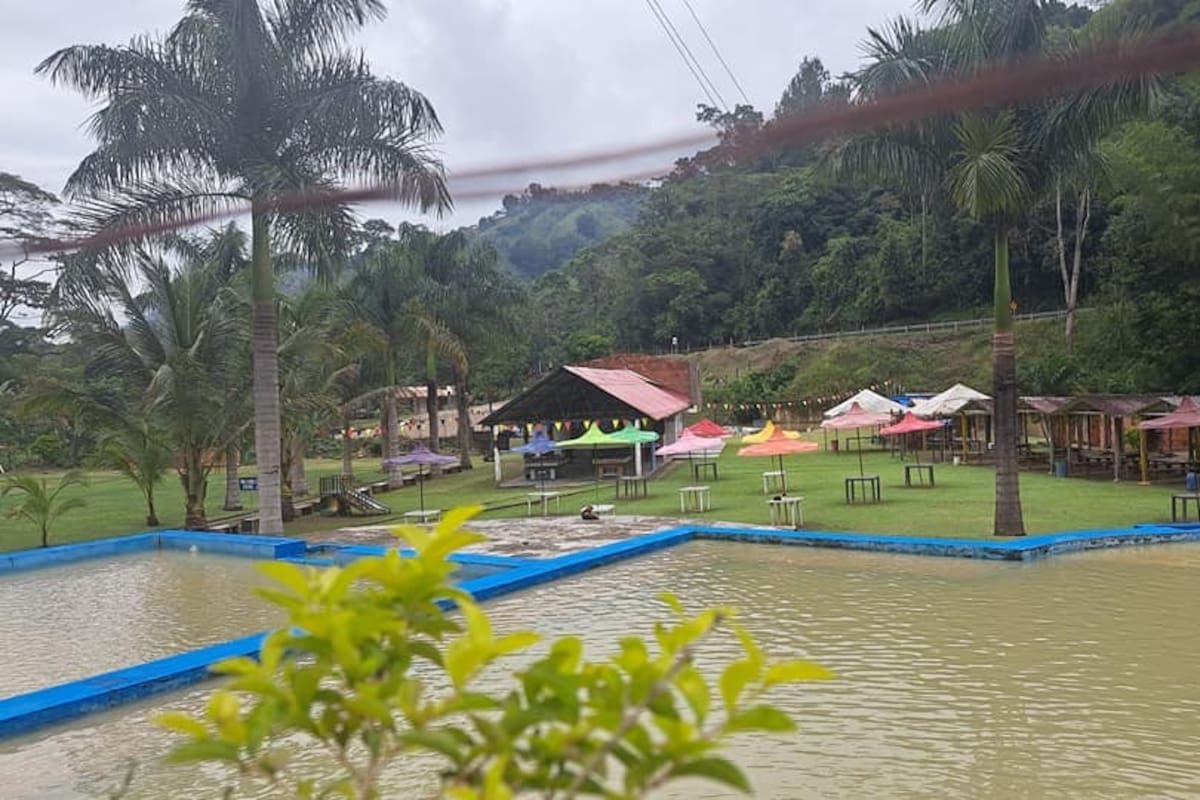 La menor se ahogó mientras disfrutaba de un baño en una piscina.