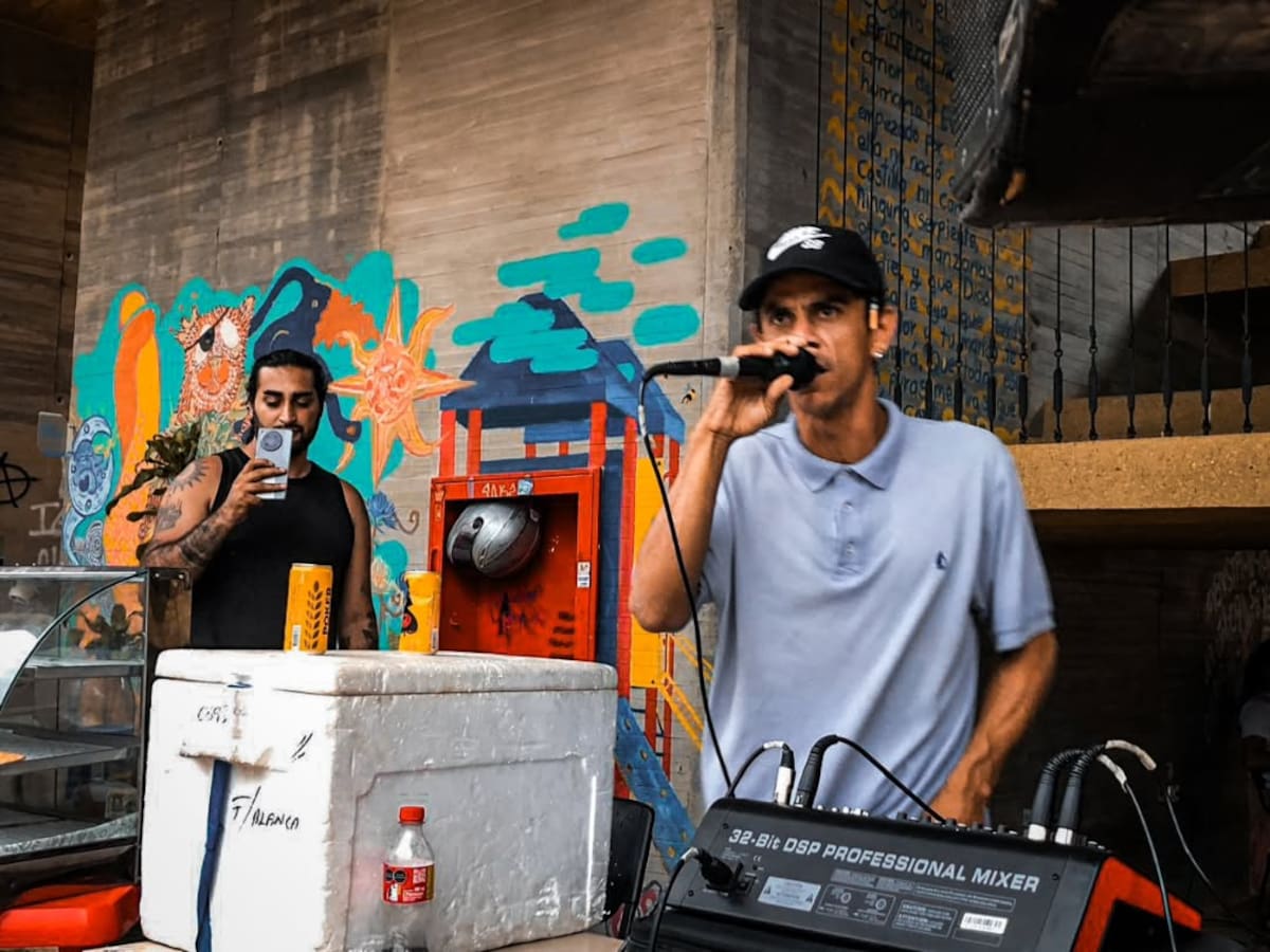 La Penúltima Cena regresa con música, micrófono abierto y arte emergente. foto suministrada/VANGUARDIA