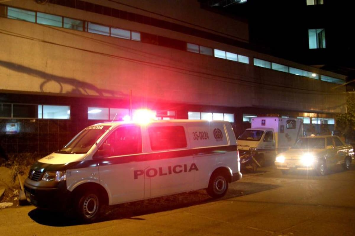 La Policía atendió de inmediato la emergencia y trasladó al hombre herido a la Clínica La Magdalena.