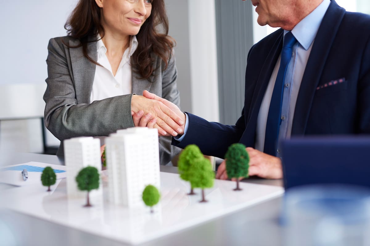 La relevancia de las asesorías en propiedad horizontal | Freepik