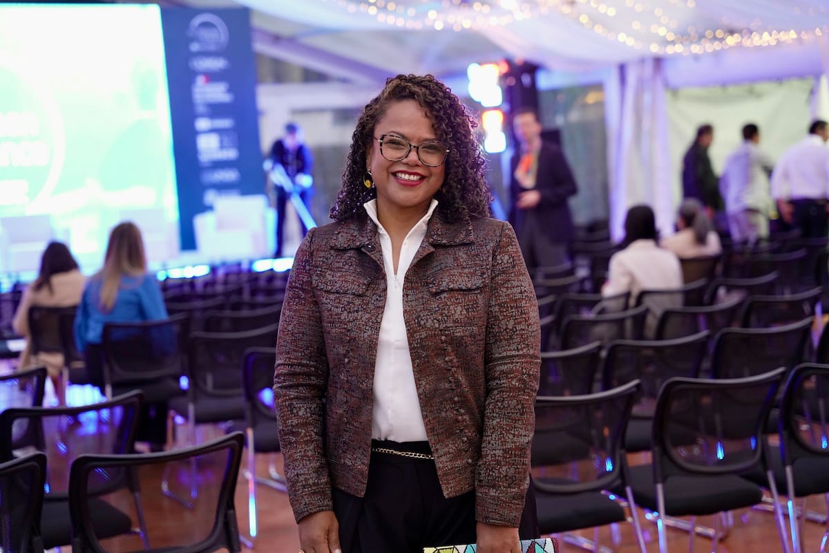 L’Oréal Groupe y la UNESCO anunciaron a las ganadoras del Premio Regional “Para las Mujeres en la Ciencia” 2025 para Centroamérica y la Región Andina. Entre ellas se destaca la colombiana Sonia Cecilia Mangones Matos, reconocida por su proyecto “Movilidad que transforma: inteligencia artificial al servicio del empoderamiento técnico y la acción local por ciudades seguras y sostenibles”. Foto suministrada/VANGUARDIA