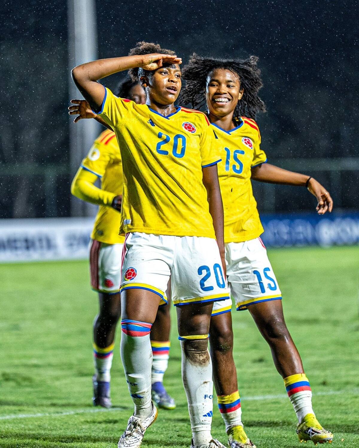 La Selección Colombia derrotó 3-0 a Paraguay en la última fecha del Sudamericano femenino Sub-17. Foto: FCF