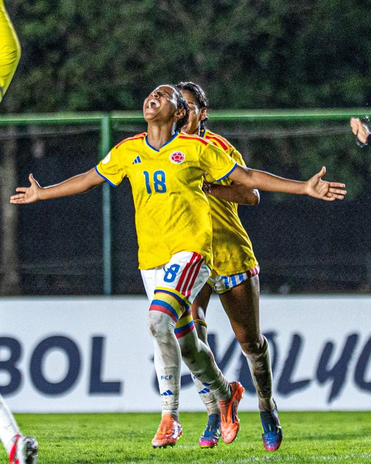 La Selección Colombia derrotó 3-0 a Paraguay en la última fecha del Sudamericano femenino Sub-17. Foto: FCF