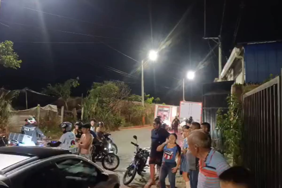 La vía permaneció cerrada mientras se adelantaban las labores de atención e inspección del siniestro vial.
