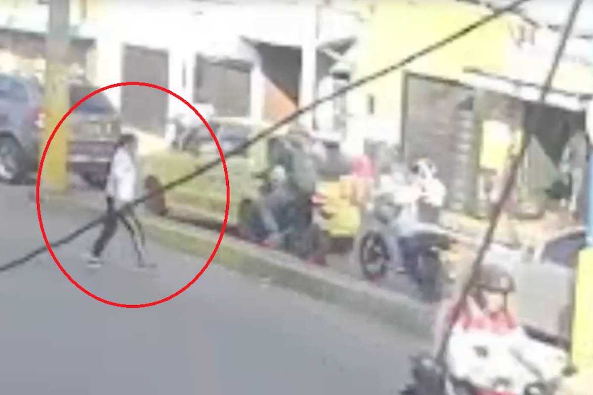 La víctima fue arrastrada varios metros tras el fuerte impacto en el barrio Campo Hermoso.