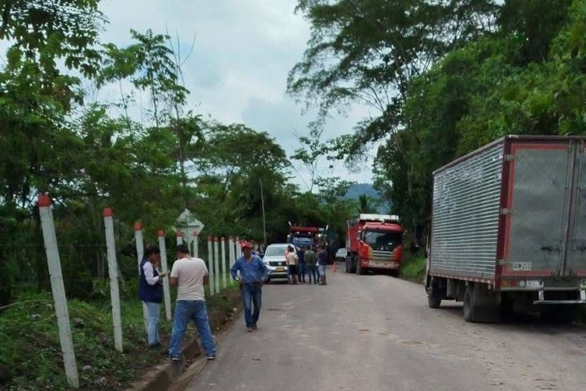 La víctima fue arrollada por una volqueta en la vía que comunica Landázuri con Cimitarra.