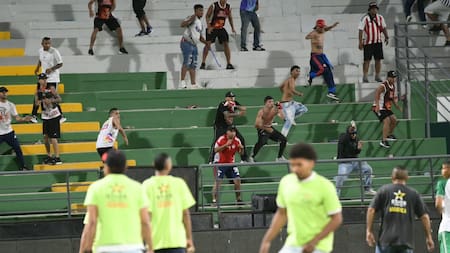 Videos: hinchas del Junior protagonizaron disturbios en Valledupar
