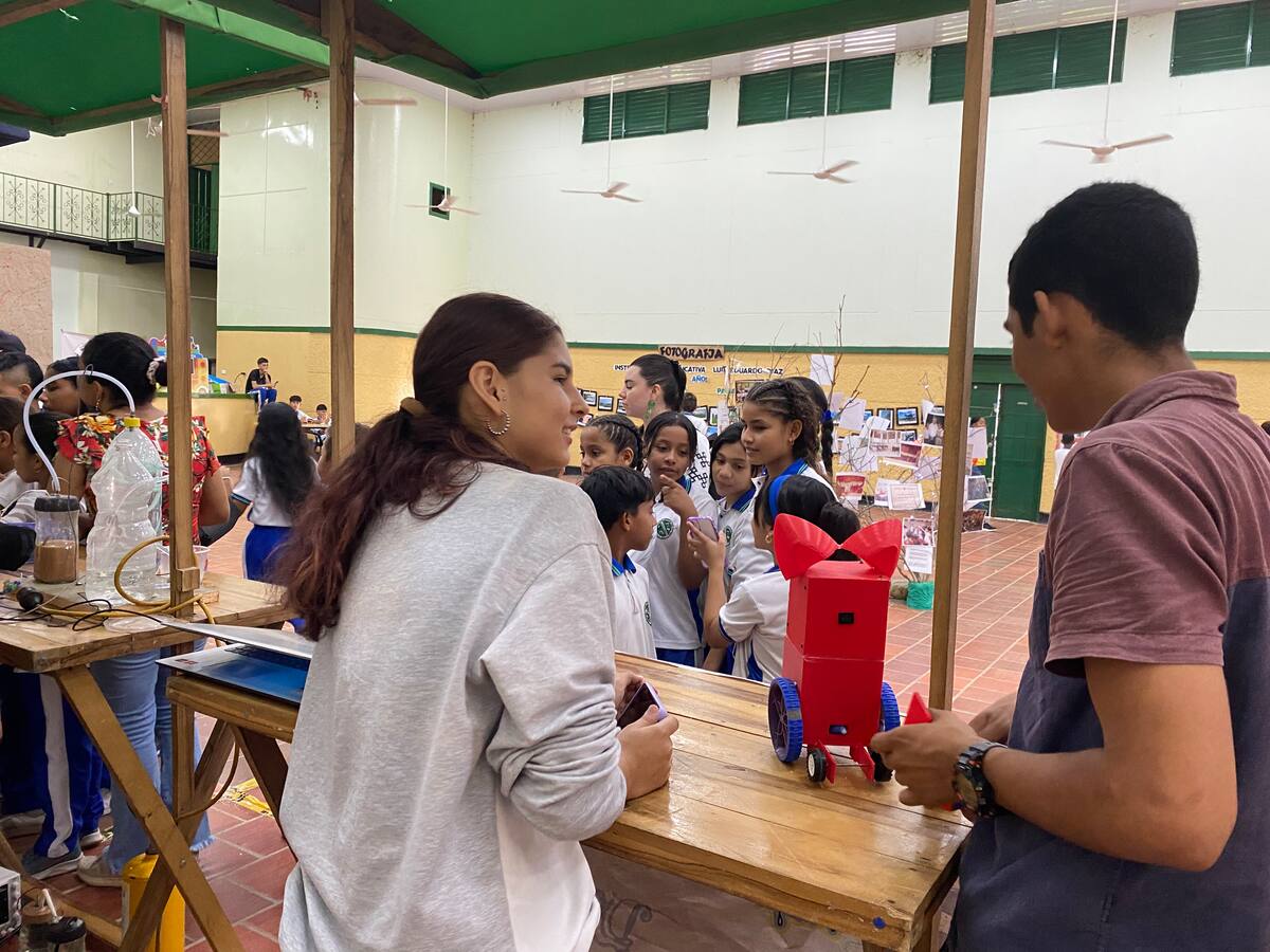 Laboratorios 4.0: Jóvenes que están cambiando su futuro y el de sus comunidades. Foto tomada de redes sociales/VANGUARDIA
