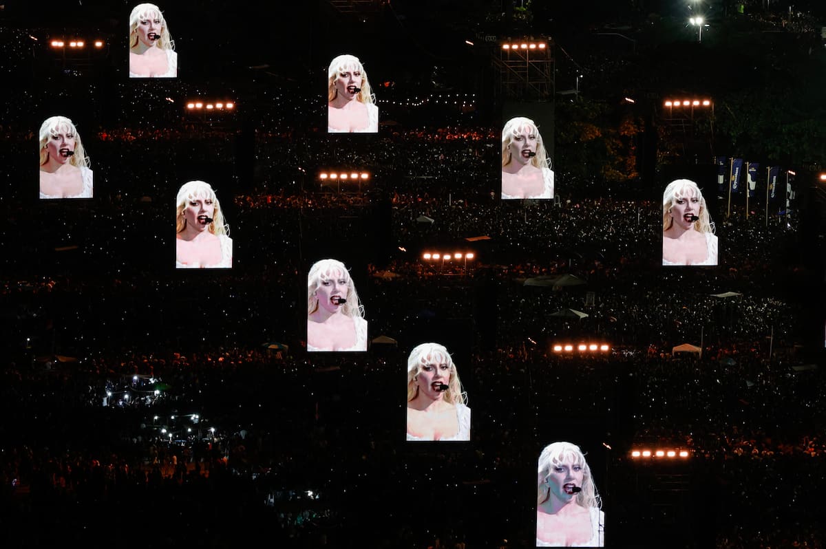 La cantante y compositora estadounidense Lady Gaga se presenta en un macroconcierto gratuito en la playa de Copacabana, en Río de Janeiro (Brasil), el 3 de mayo de 2025. EFE/ Andre Coelho