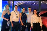 Lanzamiento de vitrina de vehículos eléctricos Changan y Deepal