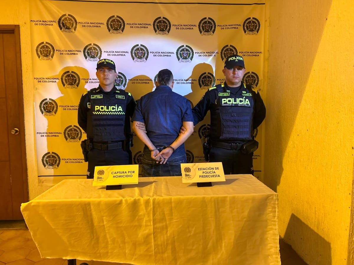 Las autoridades capturaron a Pedro Javier Flórez Álvarez en medio de la investigación por el crimen en Piedecuesta.