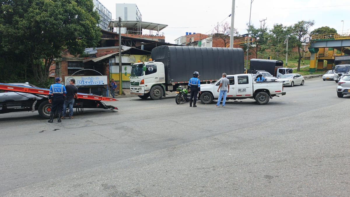 Las autoridades de tránsito realizaron la inspección técnica y el levantamiento del croquis del accidente.