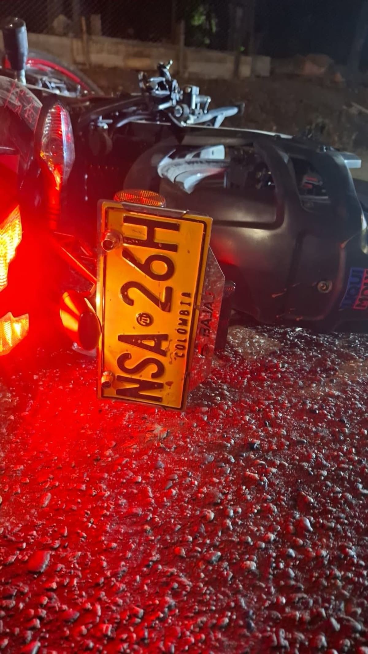 Las autoridades investigan las causas del siniestro vial que cobró la vida de dos motociclistas en la autopista que comunica a Piedecuesta con Floridablanca.