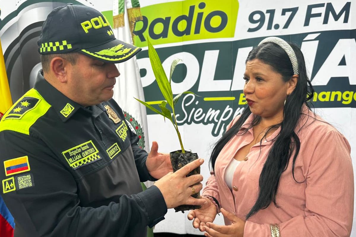 Las autoridades reforzaron la vigilancia en iglesias, terminales de transporte y sitios turísticos ante la alta afluencia de feligreses.