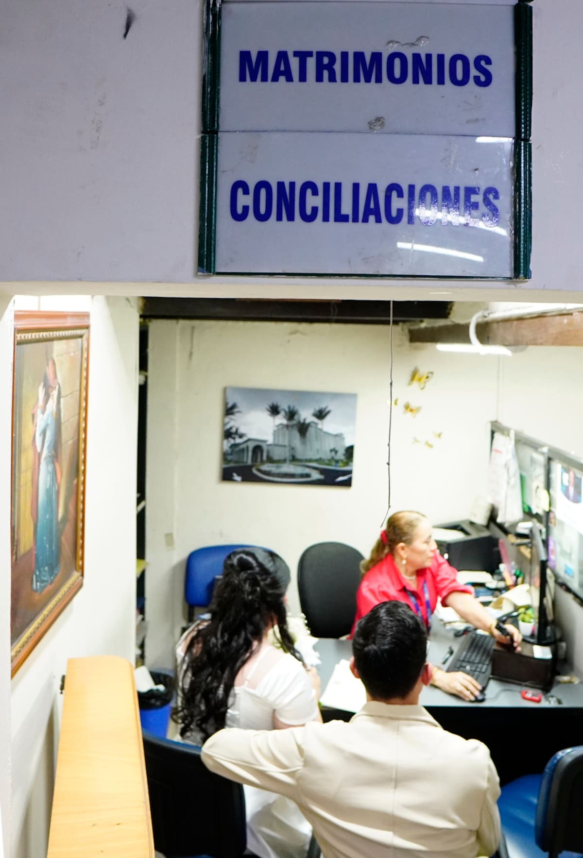 El concurso de notarios más grande de la última década volvería a avanzar en Colombia pese a las alertas emitidas por la Procuraduría y la Contraloría. La elección de 329 notarías en propiedad continúa bajo revisión por presuntas irregularidades administrativas, pérdida de soportes documentales y cuestionamientos sobre la legalidad del proceso.