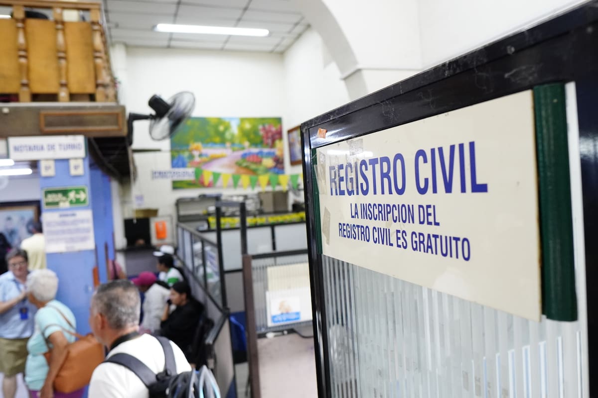 Aunque el concurso de méritos para elegir notarios en Colombia se reanudaría el próximo 26 de junio con la apertura de inscripciones virtuales, el proceso continúa marcado por denuncias de presuntas irregularidades, advertencias de la Procuraduría, hallazgos de la Contraloría y fuertes cuestionamientos sobre la pérdida de documentos clave y el manejo del contrato con la Universidad Libre.