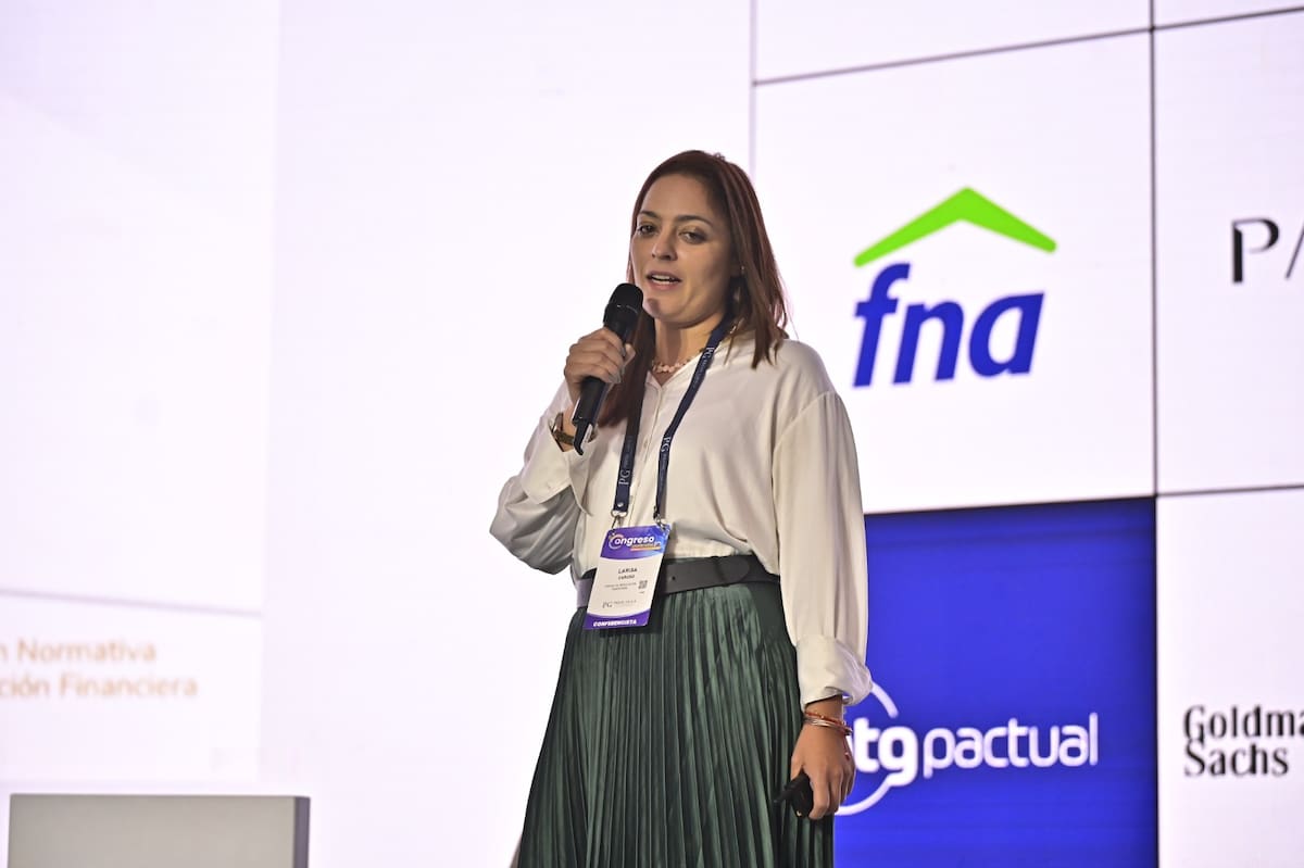 “Las pensiones no están en riesgo”: directora de la URF sobre decreto que limita inversiones en el extranjero | Foto Cortesía Asofondos