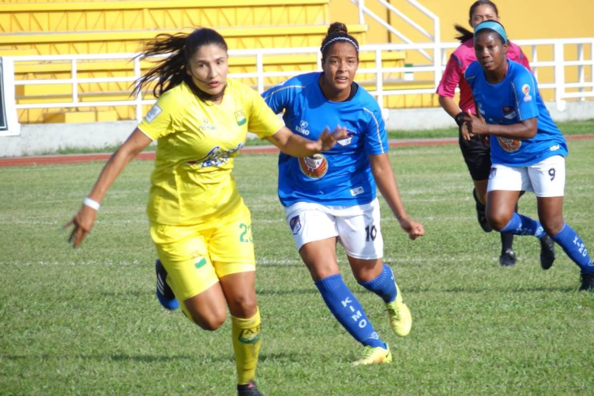 Atlético Bucaramanga clasificó a los cuartos de final de la Liga Profesional Femenina de Fútbol, luego de eliminar ayer a Orsomarso, y ahora se medirá con Santa Fe en las semifinales. (Foto: Cortesía prensa Orsomarso / VANGUARDIA LIBERAL)