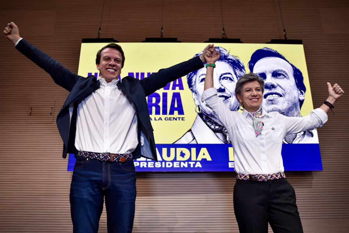 Bogotá. Marzo 13 de 2026. Claudia López inscribe oficialmente su candidatura a la Presidencia de Colombia ante la Registraduría Nacional del Estado Civil, junto a su fórmula vicepresidencial, Leonardo Huerta. (Colprensa - Cristian Bayona).