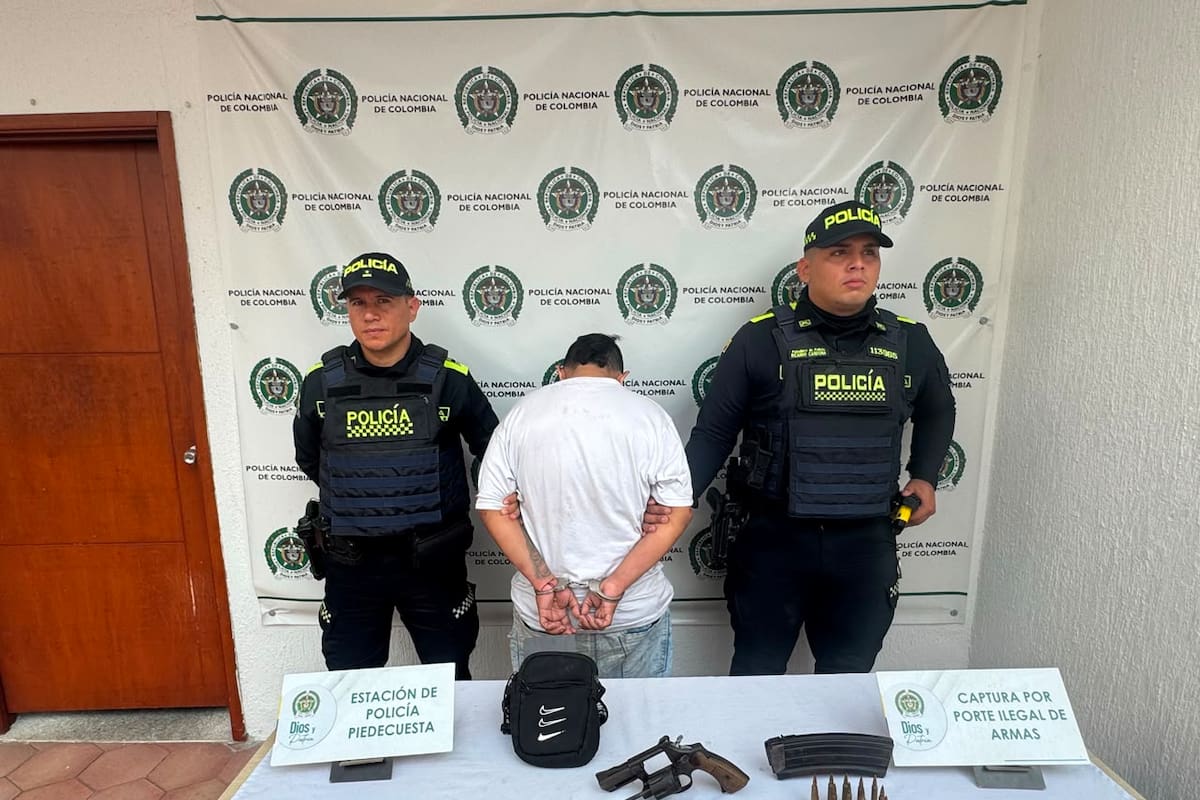 Le hallaron un revólver, 11 cartuchos y munición calibre 5.56.