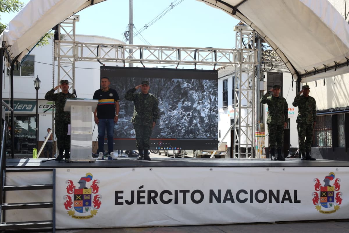 El Ejército Nacional lidera esta gran jornada solidaria en Lebrija.