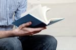 “Las bibliotecas deben tener vida”: proponen programas permanentes de formación de lectores críticos