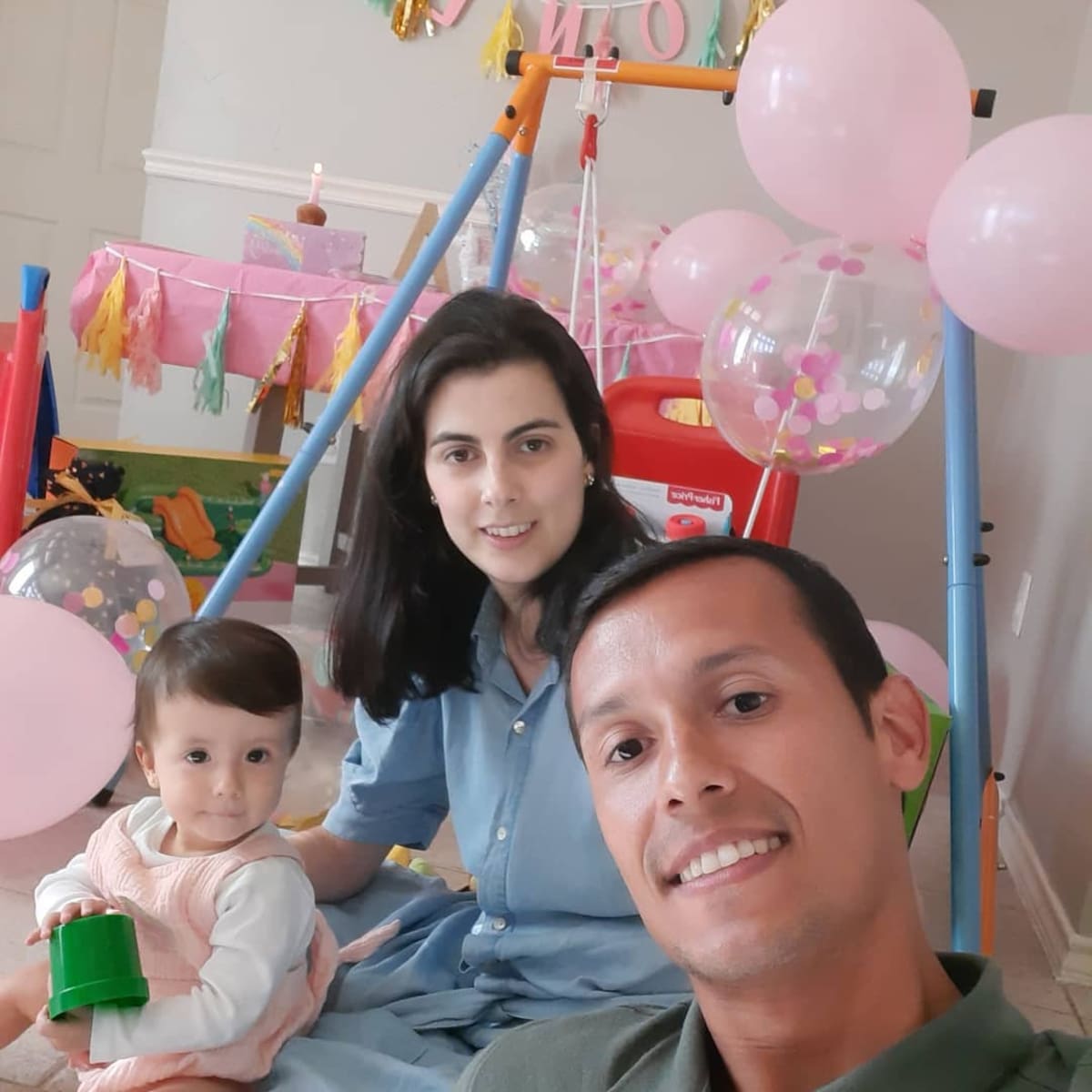 Lejos de las canchas, su mundo gira alrededor de Alicia. Foto: Redes sociales Andrés