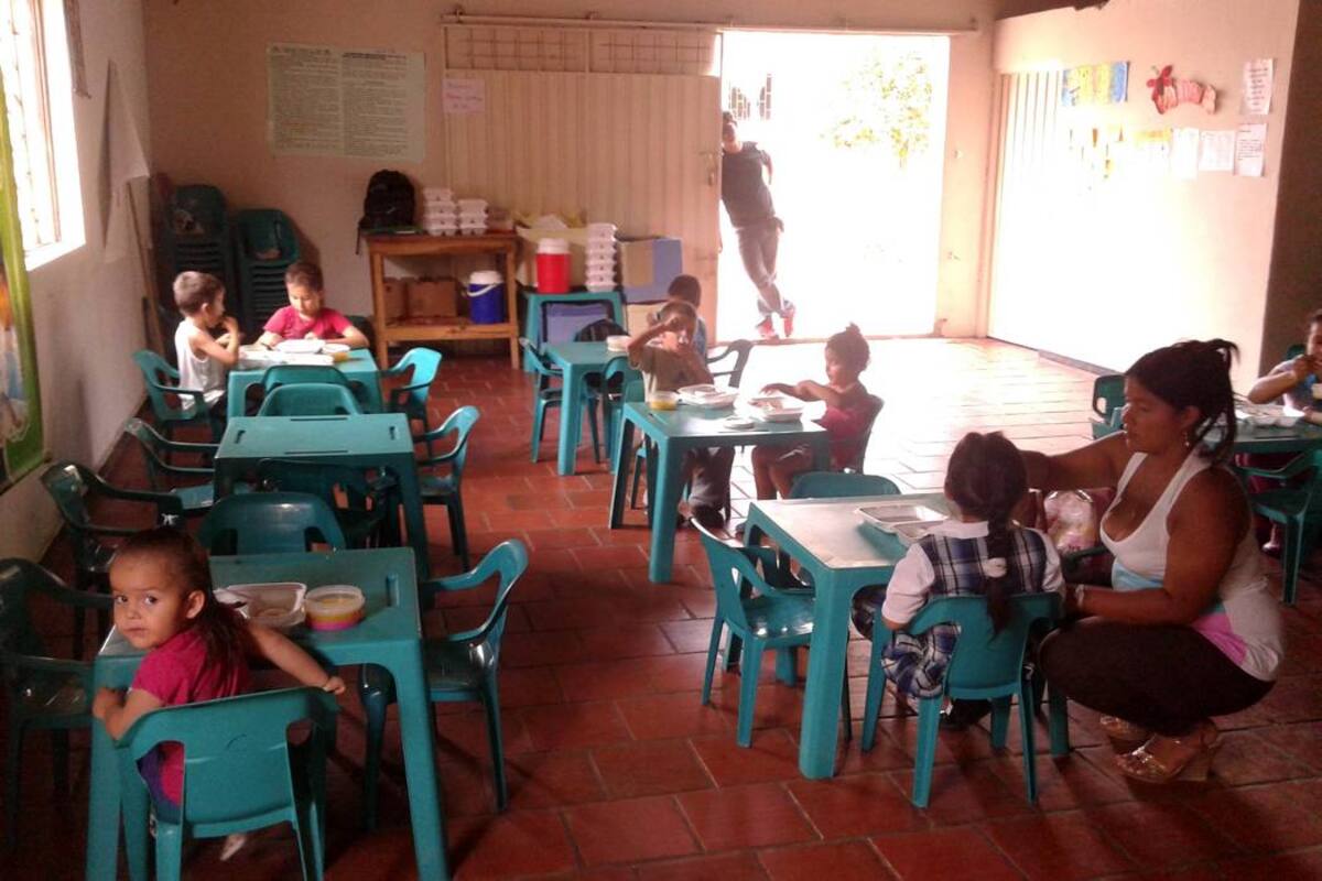 Los dirigentes del barrio La Isla de Río Frío se solidarizan en el mes de los niños, con una jornada de donación de juguetes. (Foto: Archivo / VANGUARDIA LIBERAL)