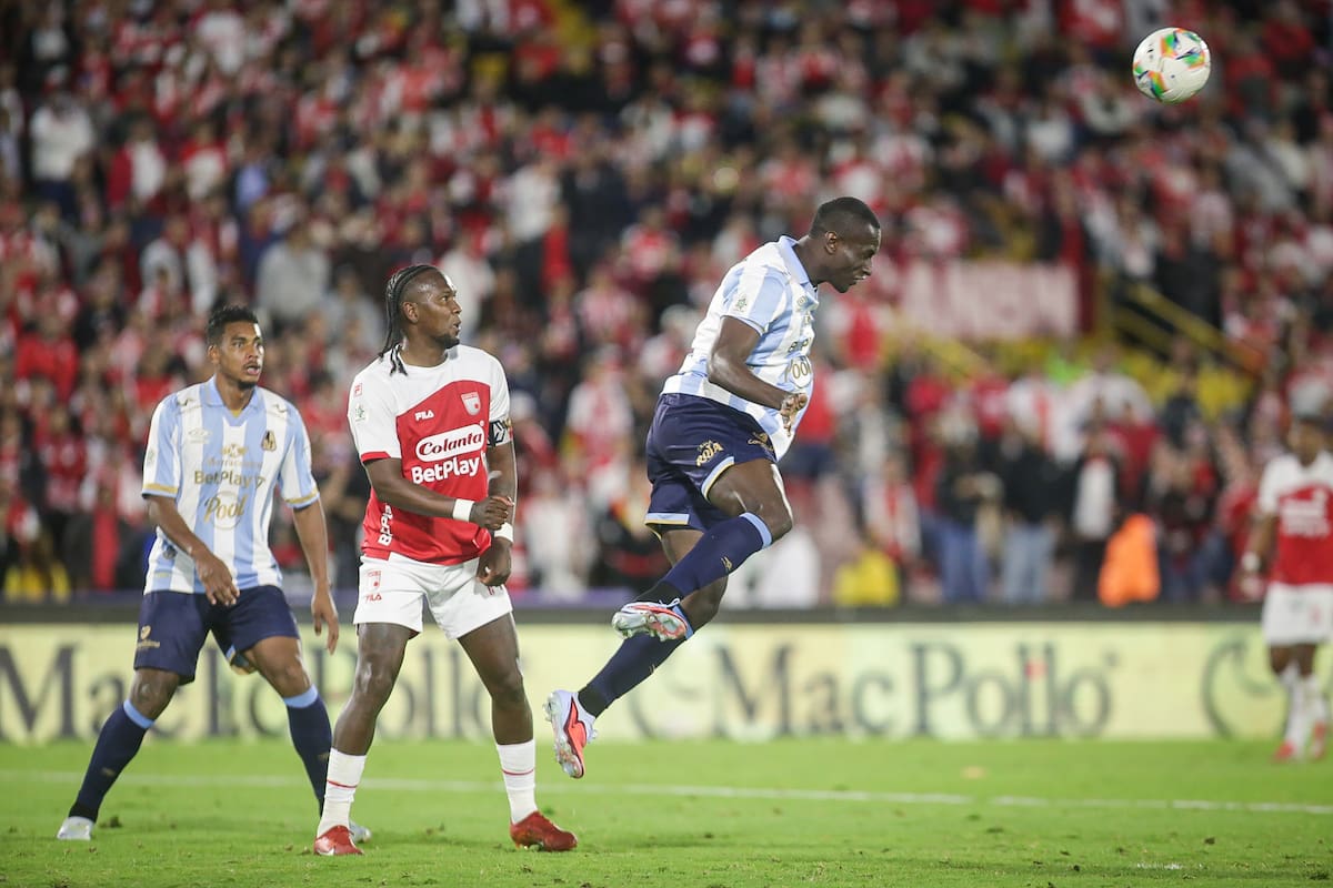 Bogotá. Noviembre 25 de 2025. Independiente Santa Fe enfrenta a Deportes Tolima, por encuentro válido de la Liga BetPlay II 2025 de la fecha 3 de los cuadrangulares finales, en el Estasio Nemesio Camacho El Campín. (Colprensa - Cristian Bayona).