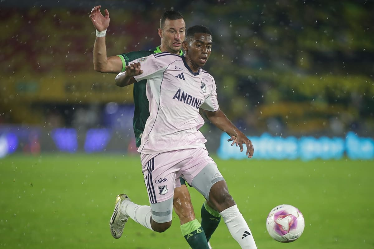 Bogotá. Octubre 21 de 2025. Millonarios FC enfrenta a Atlético Bucaramanga, por encuentro válido de la Liga BetPlay II 2025 de la fecha 16, en el Estadio Nemesio Camacho El Campín. (Colprensa - Cristian Bayona)