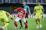 Las polémicas arbitrales en el duelo entre Santa Fe y Atlético Bucaramanga