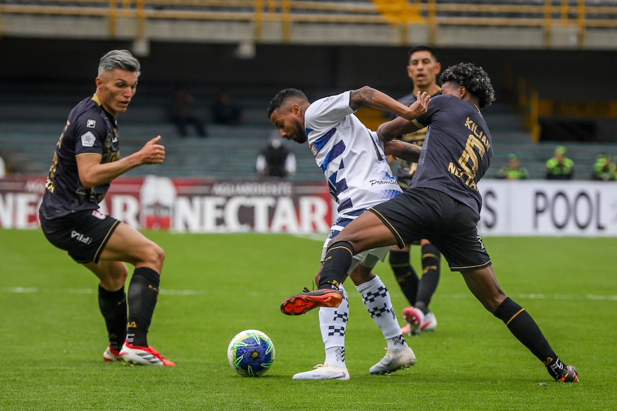 Bogotá. Agosto 08 de 2026 Independiente Santa fe enfrenta a Boyacá Chico, por encuentro válido de la Liga BetPlay II 2026 de la fecha 4 en el Estadio Nemesio Camacho El Campín. (Colprensa - Catalina Olaya).