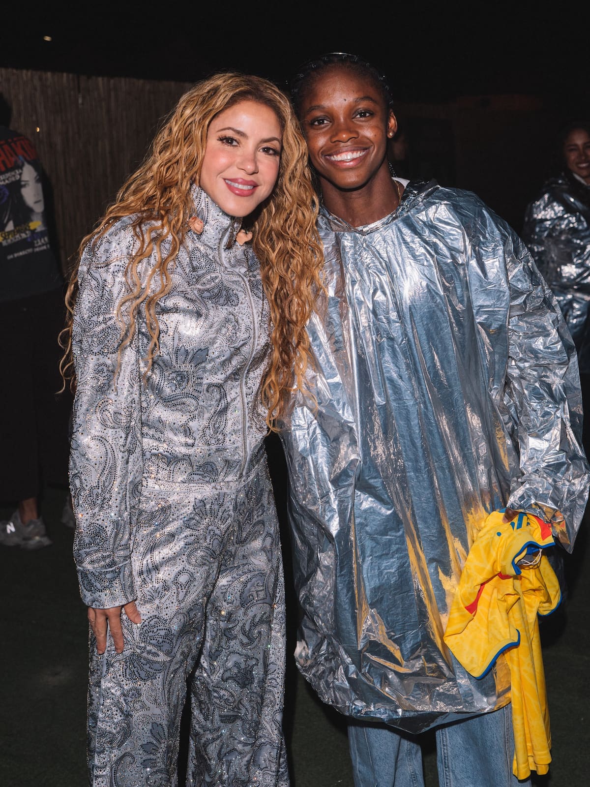 Linda Caicedo y Shakira protagonizaron inesperado encuentro en Madrid: hubo camiseta de Colombia. Foto: Redes sociales Linda Caicedo