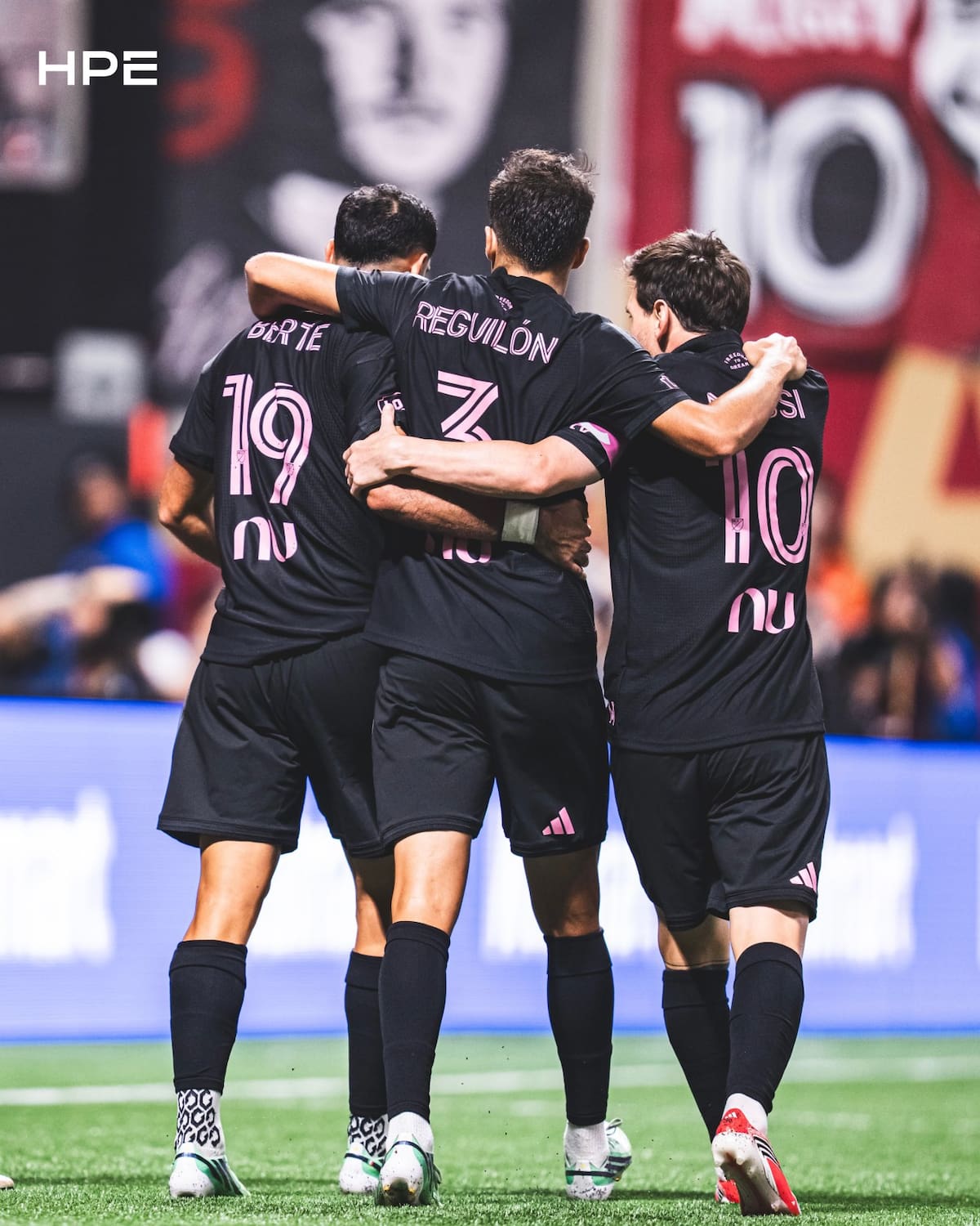 Lionel Messi no deja de sorprender y convirtió dos goles más que lo acercan a los 1.000 tantos como profesional en el triunfo 3-1 del Inter Miami ante Atlanta United. Foto: Inter Miami.