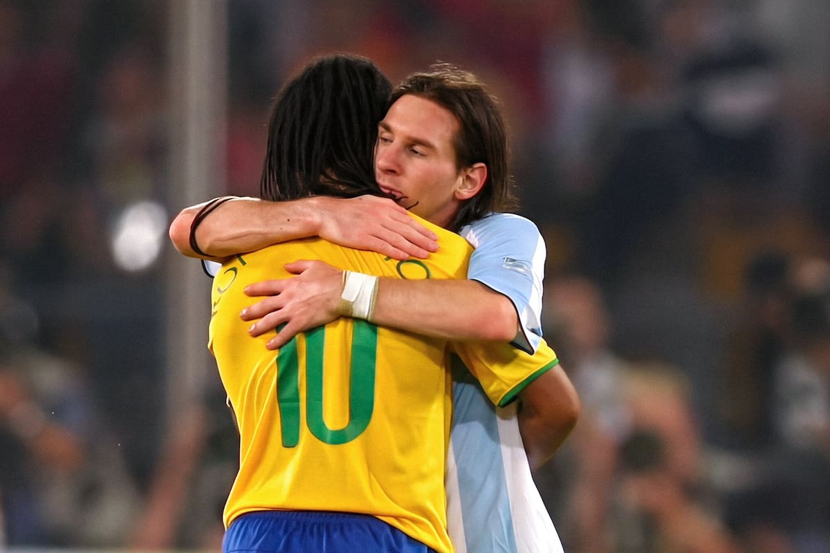 Lionel Messi se despidió de Argentina y recibió emotivos homenajes de Ronaldinho, Neymar y otras leyendas. Foto: Ronaldinho