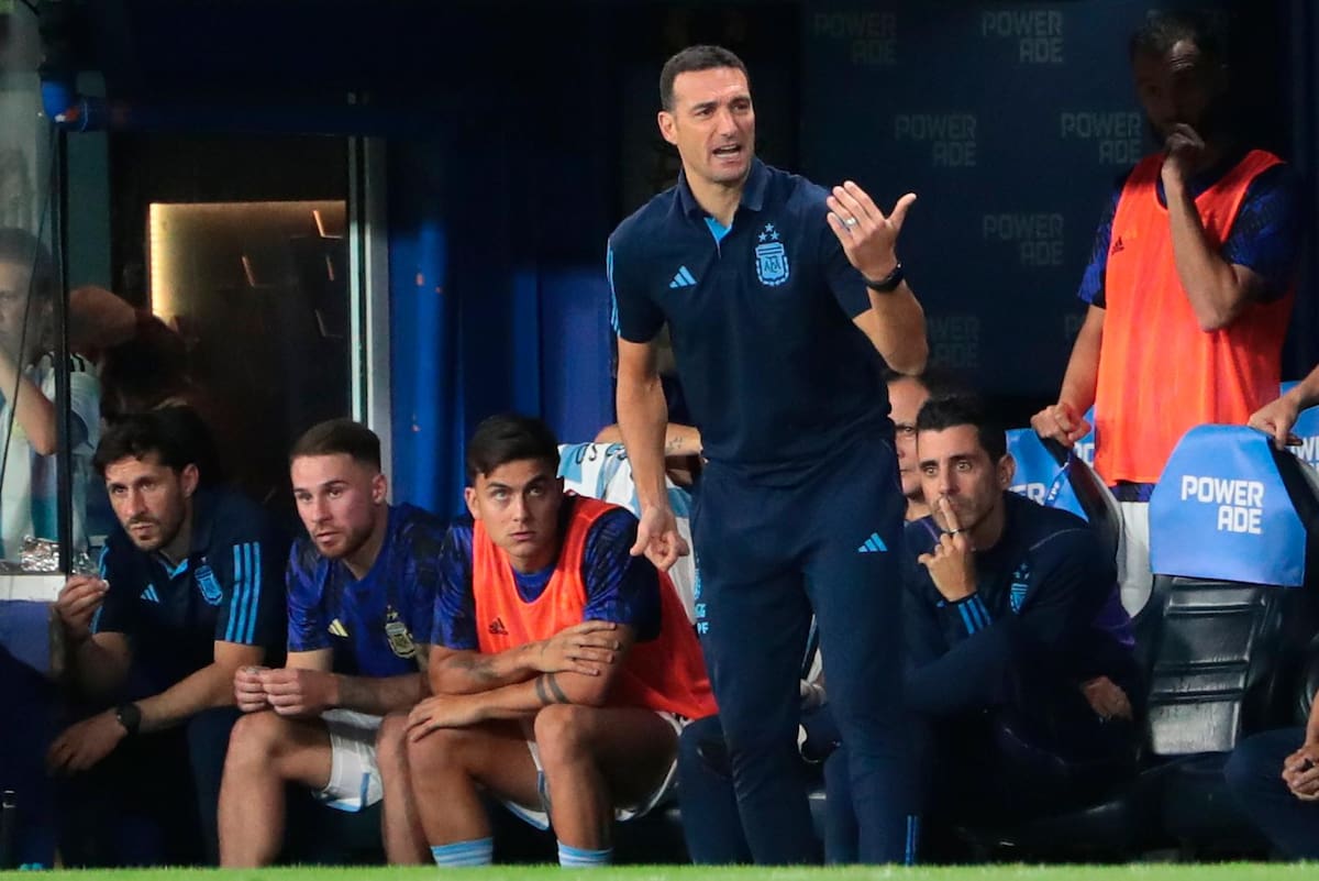 Lionel Scaloni se refirió a las declaraciones de James Rodríguez en las que criticó al arbitraje de la final de la Copa América, que se llevaron los 'gauchos': Foto: EFE.