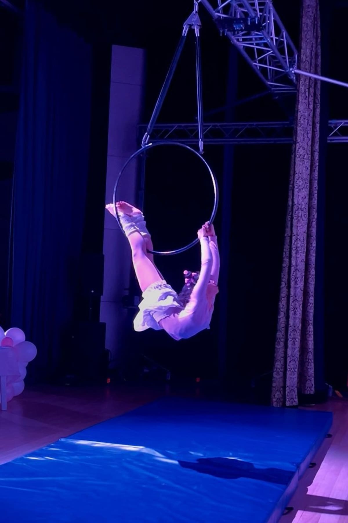 Lira Acrobática, atleta Melany Gámez. Foto: Cortesía/Vanguardia.