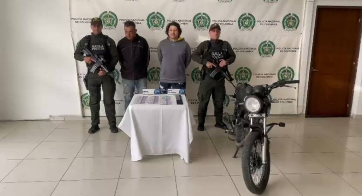 Los capturados, conocidos en el mundo delincuencial como ‘Sebastián’ de 31 años y ‘Gregorio’ de 39