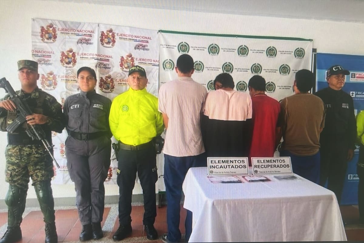 Los cuatro capturados fueron señalados de participar en un violento hurto ocurrido en el municipio de El Socorro, Santander.