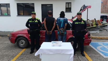 Recuperan $60 millones en elementos de Metrolínea hurtados y capturan a dos hombres en Floridablanca