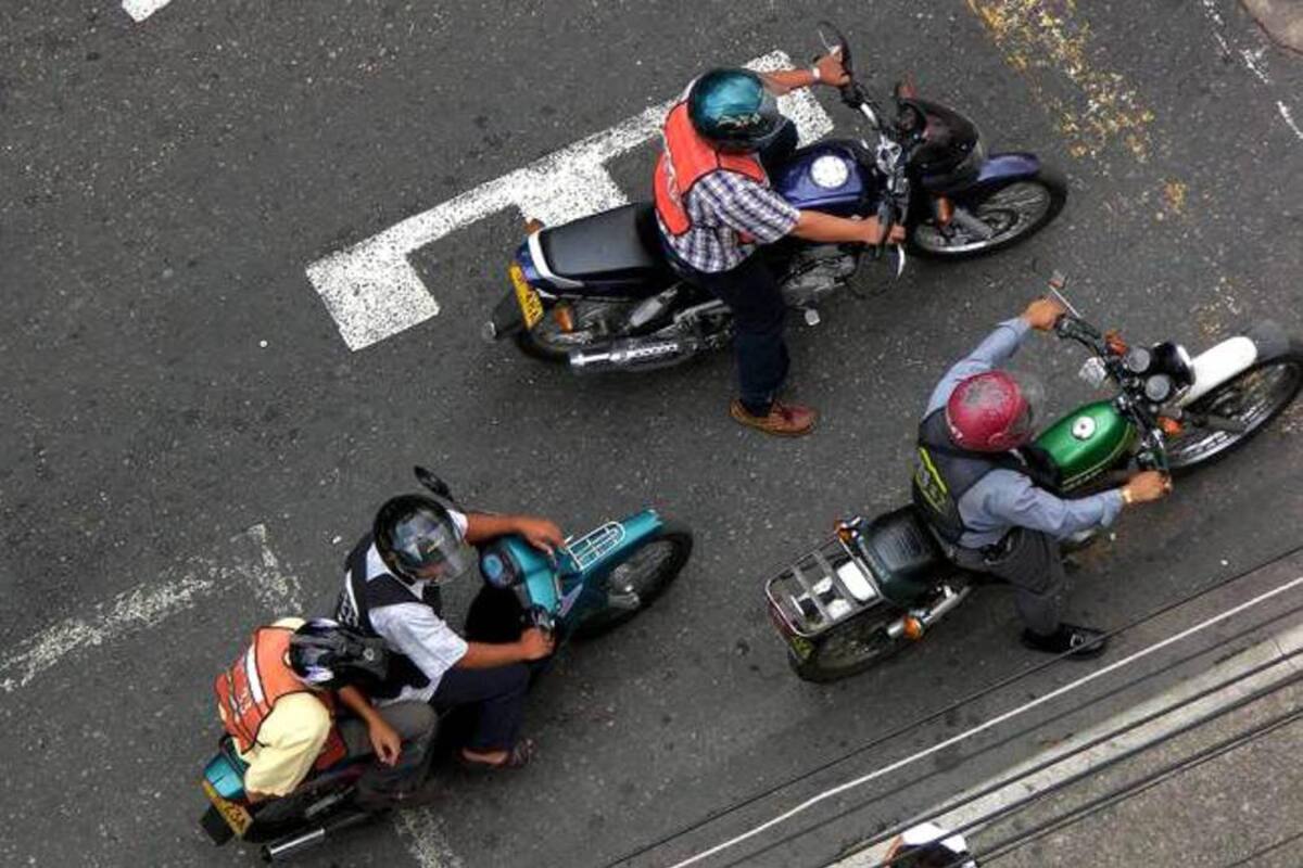 Según Tránsito, los motociclistas hacen parte del grupo de conductores que más violan las normas consagradas en el Código Vial. (Foto: Archivo / VANGUARDIA LIBERAL)