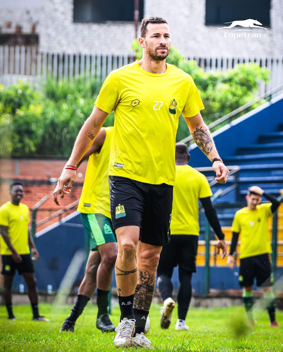 Luciano Pons sufre una molestia física que lo deja al margen de Atlético Bucaramanga. Foto: cortesía Atlético Bucaramanga.