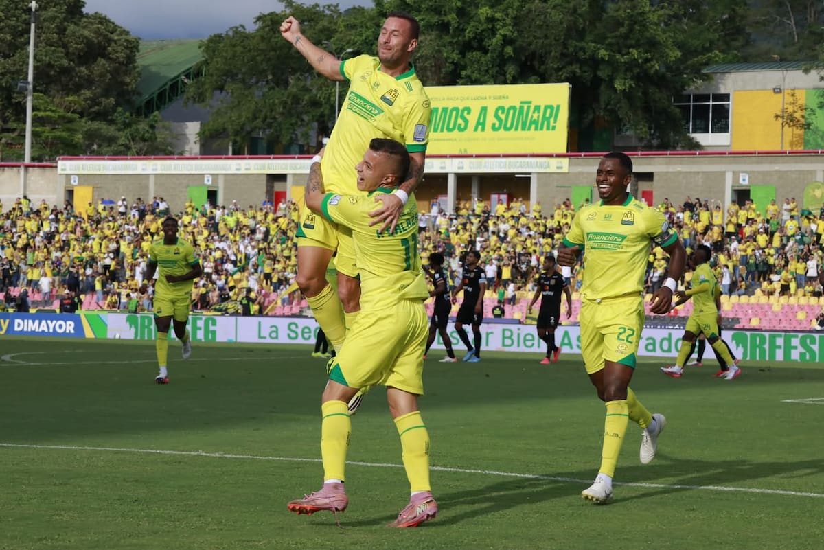 Luciano Pons sigue aumentando sus registros goleadores con el Atlético Bucaramanga. Foto: Jaime Moreno.