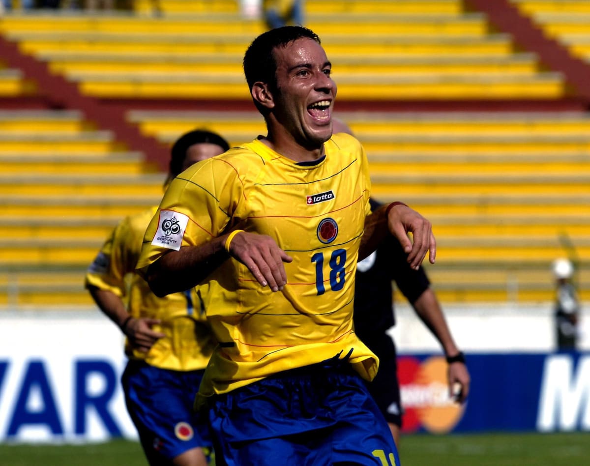 PERU:BOG-02. BARRANQUILLA (COLOMBIA). 04/06/05.-El santandereano Luis Gabriel Rey celebra su gol ante Perú, el sábado 4 de junio en Barranquilla(Colombia), durante el partido del grupo sudamericano de las Eliminatorias al Mundial Alemania 2006 en el estadio Metropolitano de Barranquilla. EFE/Rafa Salafranca
