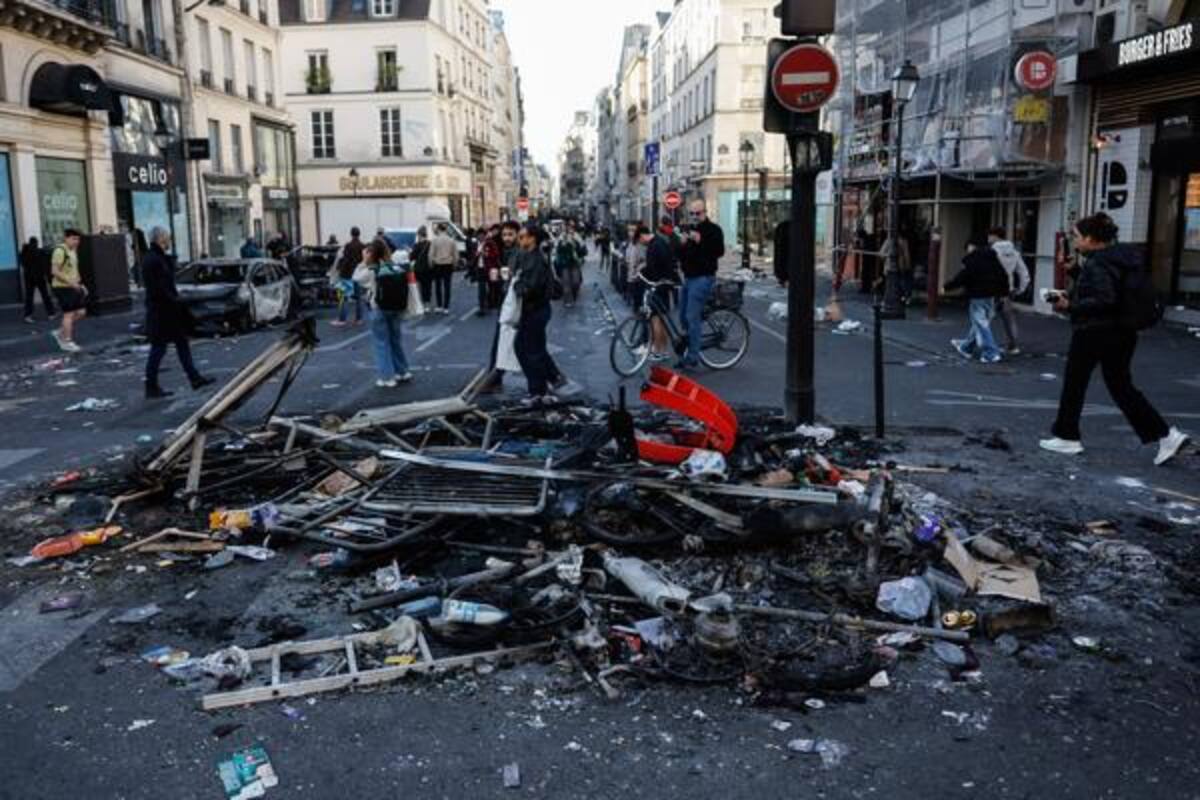Macron reconoce que se subestimó la violencia de las protestas de este fin de semana | Foto EFE